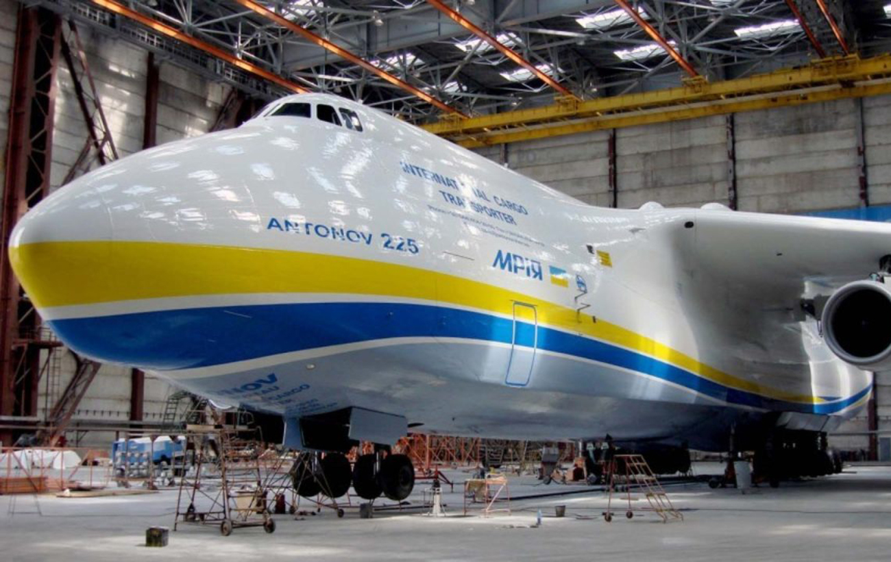 Миллиард на &quot;Мрию&quot;. Нужно ли Украине отстраивать еще один самый крупный самолет в мире